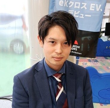 先輩社員 福田2
